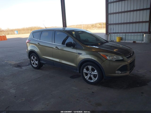 2014 Ford Escape Se მანქანა იყიდება აუქციონზე, vin: 1FMCU0GX5EUA44513, აუქციონის ნომერი: 43939997