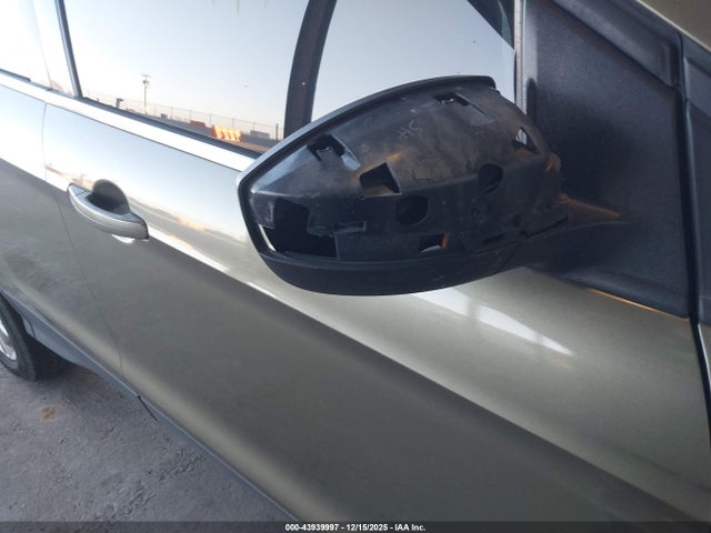 2014 Ford Escape Se მანქანა იყიდება აუქციონზე, vin: 1FMCU0GX5EUA44513, აუქციონის ნომერი: 43939997