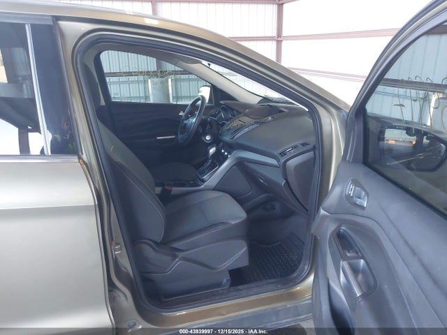 2014 Ford Escape Se მანქანა იყიდება აუქციონზე, vin: 1FMCU0GX5EUA44513, აუქციონის ნომერი: 43939997