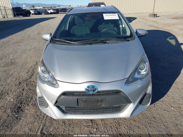 JTDKDTB38G1123619 Toyota Prius C Two