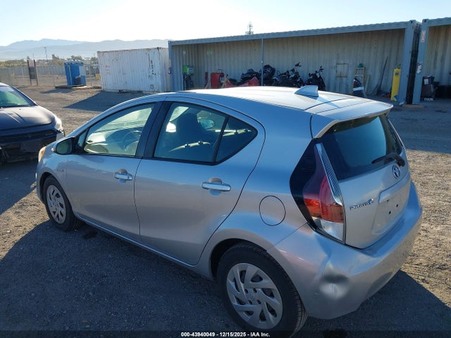 JTDKDTB38G1123619 Toyota Prius C Two