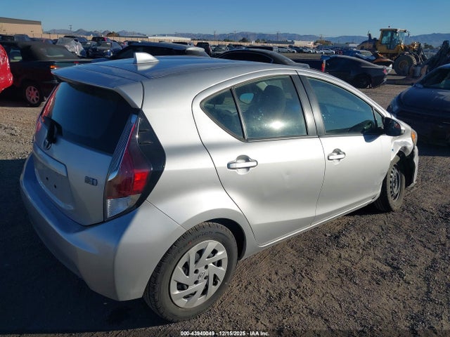 JTDKDTB38G1123619 Toyota Prius C Two