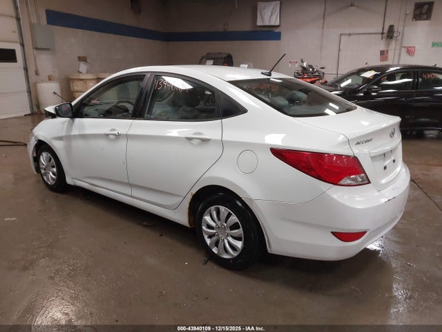 Продажа на аукционе авто 2015 Hyundai Accent Gls, vin: KMHCT4AE5FU914294, номер лота: 43940109