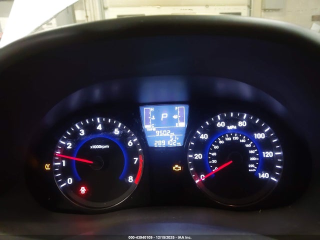 Продажа на аукционе авто 2015 Hyundai Accent Gls, vin: KMHCT4AE5FU914294, номер лота: 43940109