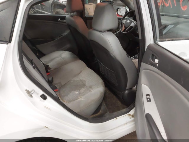 Продажа на аукционе авто 2015 Hyundai Accent Gls, vin: KMHCT4AE5FU914294, номер лота: 43940109