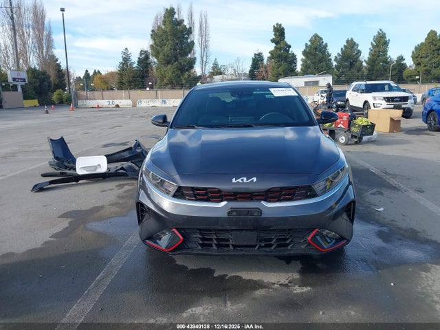 3KPF54AD9PE658194 KIA Forte Gt-line
