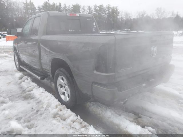 2020 RAM 1500 1C6SRFBT3LN290046 Photo 2