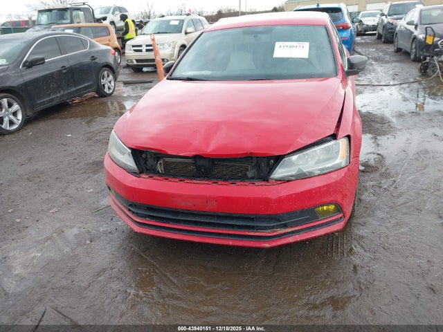 Auction sale of the 2016 Volkswagen Jetta 1.8t Sport, vin: 3VWD17AJXGM332661, lot number: 43940151