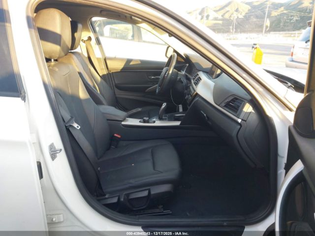 2016 BMW 320I WBA8E1G58GNT38347 Photo 4