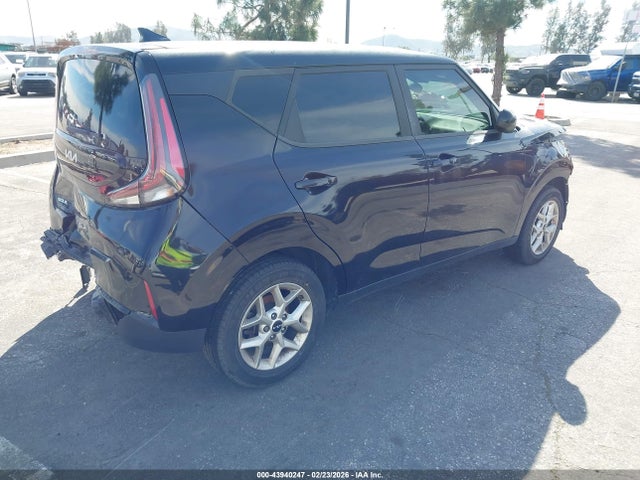 KNDJ23AU8P7893747 KIA SOUL LX