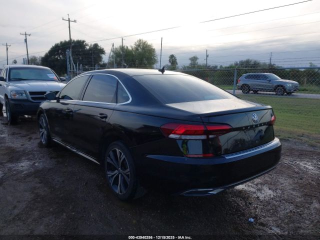 2021 VOLKSWAGEN PASSAT 1VWSA7A33MC002172 Photo 2