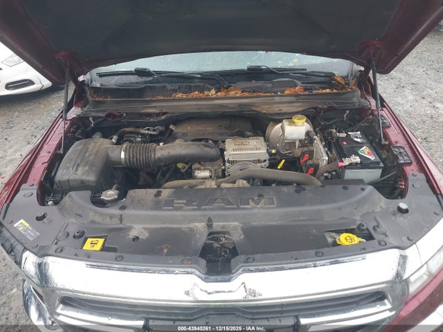 1C6SRFFT6MN588523 RAM 1500 Big Horn 4x4 5&#039;7 Box
