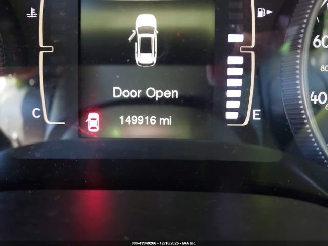 1C4PJLCS4GW293676 Jeep Cherokee Latitude