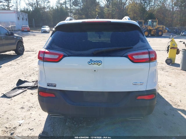 1C4PJLCS4GW293676 Jeep Cherokee Latitude
