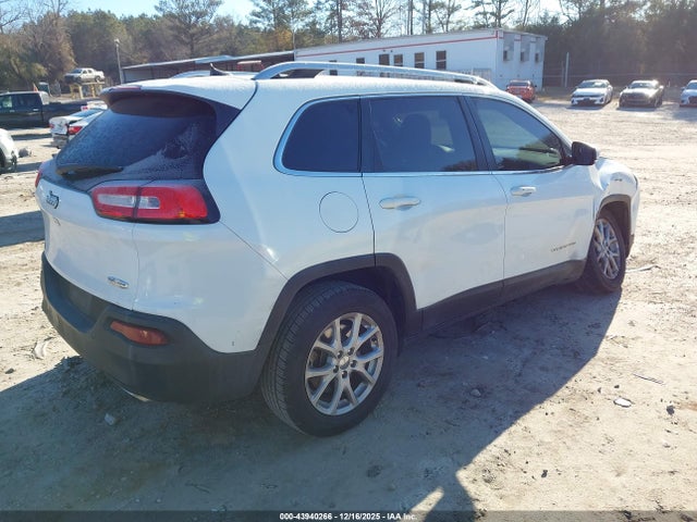 1C4PJLCS4GW293676 Jeep Cherokee Latitude