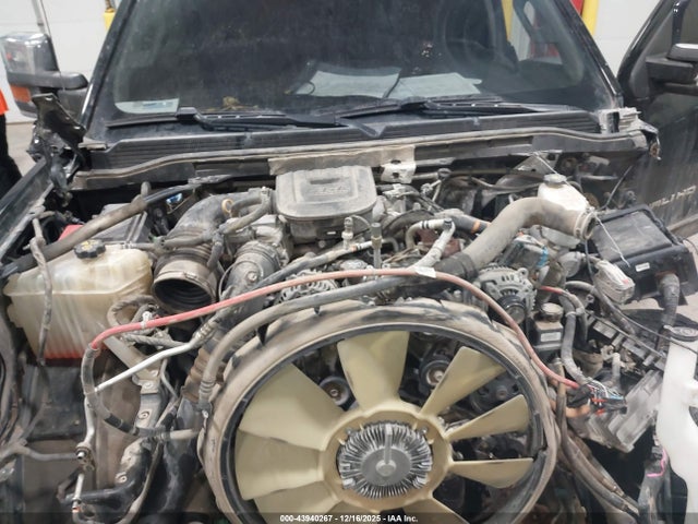 Продаж на аукціоні авто 2016 Gmc Sierra 2500hd Denali, vin: 1GT12UE82GF257351, номер лоту: 43940267