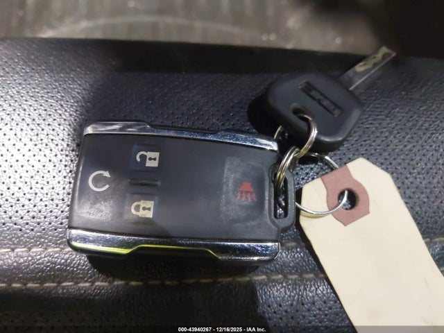 Продаж на аукціоні авто 2016 Gmc Sierra 2500hd Denali, vin: 1GT12UE82GF257351, номер лоту: 43940267