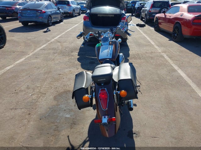 JH2RC5009KK500555 Honda Vt750 C