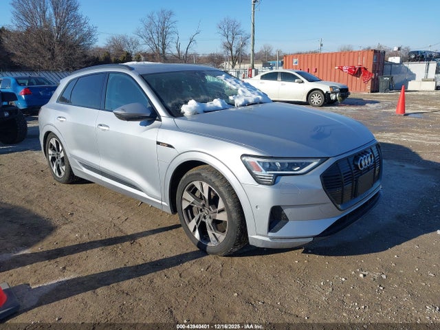 2021 AUDI E-TRON WA1AAAGE0MB026711 Photo 0