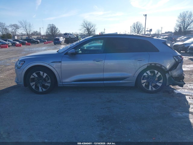 WA1AAAGE0MB026711 Audi E-tron Premium Quattro
