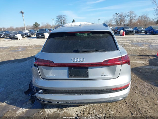 WA1AAAGE0MB026711 Audi E-tron Premium Quattro