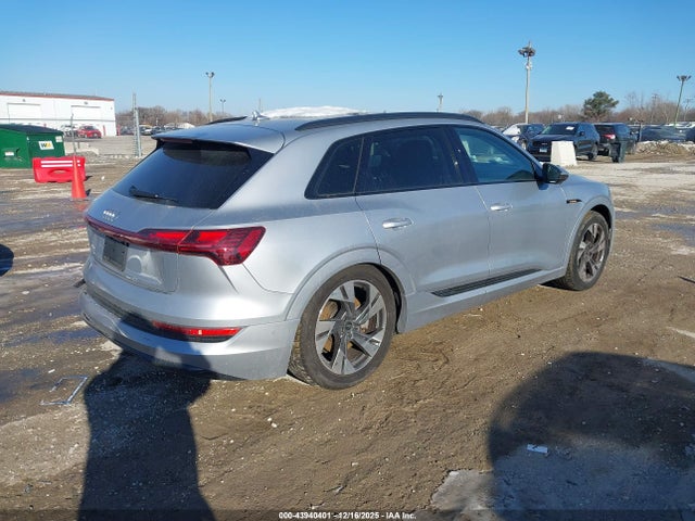 2021 AUDI E-TRON WA1AAAGE0MB026711 Photo 3