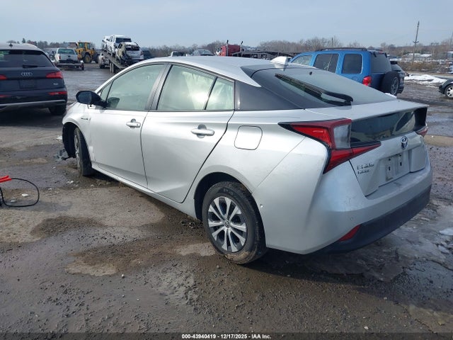 JTDL9MFUXN3038099 Toyota Prius Le Awd-e