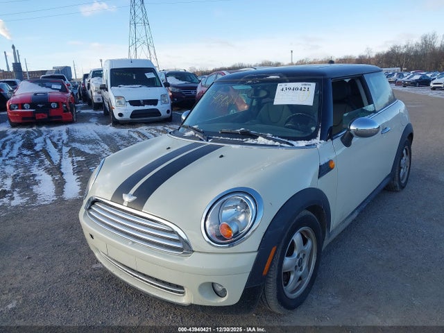 2009 MINI COOPER WMWMF33579TW72686 Photo 5