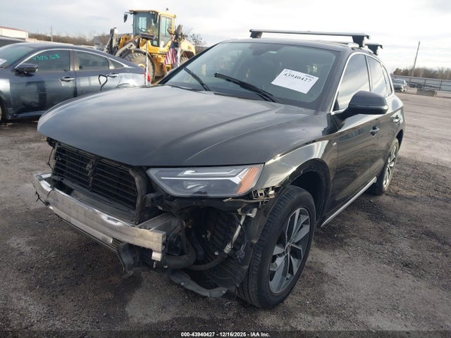 Продаж на аукціоні авто 2023 Audi Q5 Premium Plus 45 Tfsi S Line Quattro, vin: WA1EAAFY2P2031426, номер лоту: 43940427