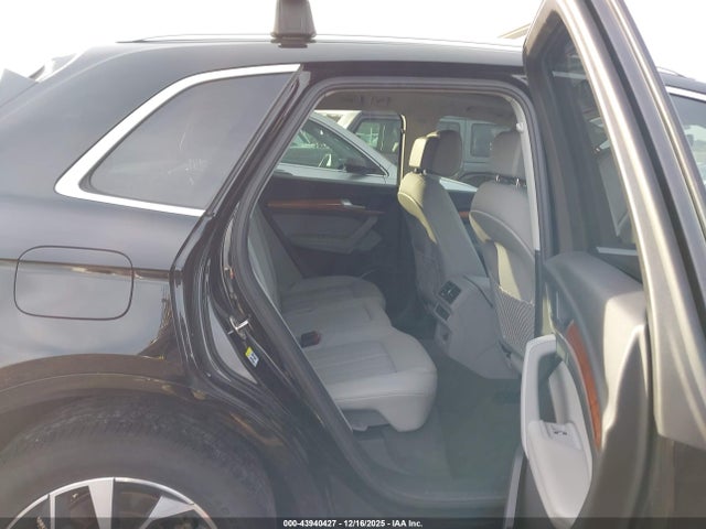 Продаж на аукціоні авто 2023 Audi Q5 Premium Plus 45 Tfsi S Line Quattro, vin: WA1EAAFY2P2031426, номер лоту: 43940427