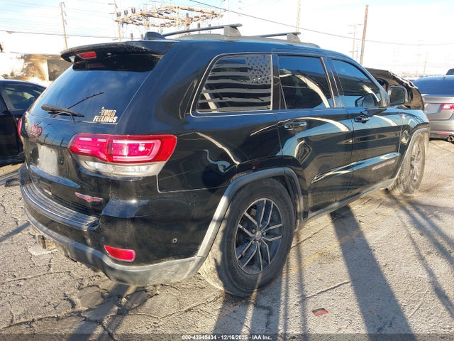 1C4RJFLG7JC135055 Jeep Grand Cherokee Trailhawk 4x4