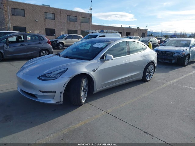 2018 TESLA MODEL 3 5YJ3E1EAXJF061297 Photo 1
