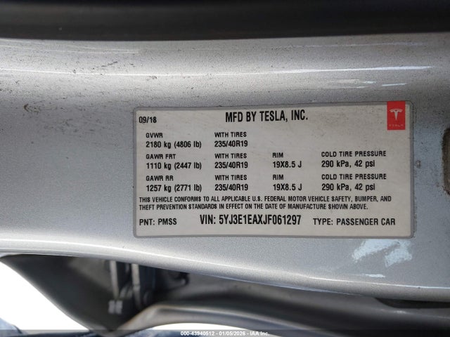 2018 TESLA MODEL 3 5YJ3E1EAXJF061297 Photo 8