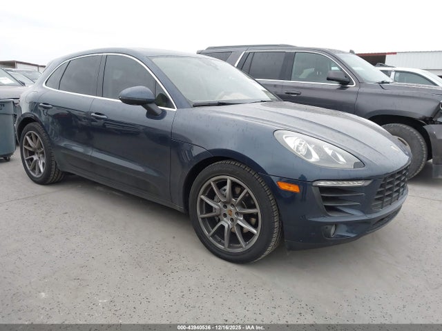 2015 PORSCHE MACAN WP1AB2A58FLB58032 Photo 0