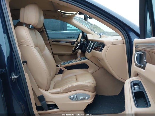 2015 PORSCHE MACAN WP1AB2A58FLB58032 Photo 4