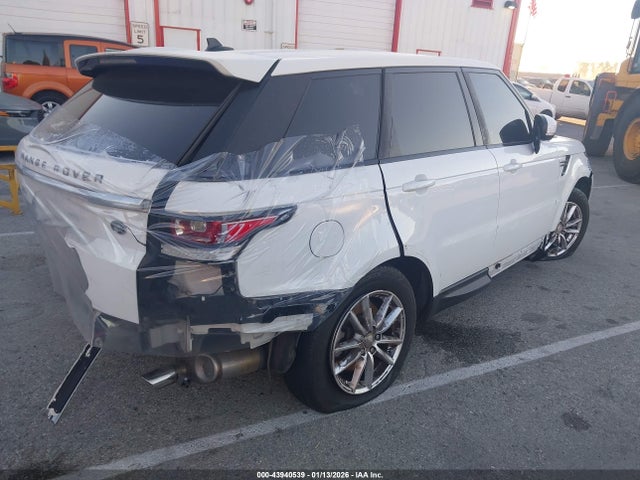 Продаж на аукціоні авто 2016 Land Rover Range Rover Sport 3.0l V6 Supercharged Se, vin: SALWG2VF7GA581797, номер лоту: 43940539