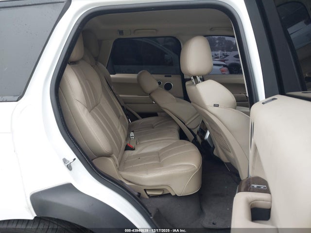 Продаж на аукціоні авто 2016 Land Rover Range Rover Sport 3.0l V6 Supercharged Se, vin: SALWG2VF7GA581797, номер лоту: 43940539