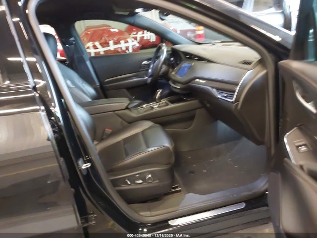 2019 CADILLAC XT4 1GYFZFR4XKF207014 Photo 4