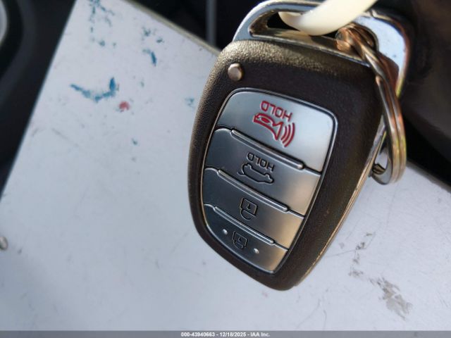 2017 HYUNDAI IONIQ HYBRID KMHC75LC2HU040298 Photo 10