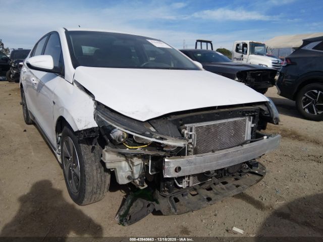 2017 HYUNDAI IONIQ HYBRID KMHC75LC2HU040298 Photo 5