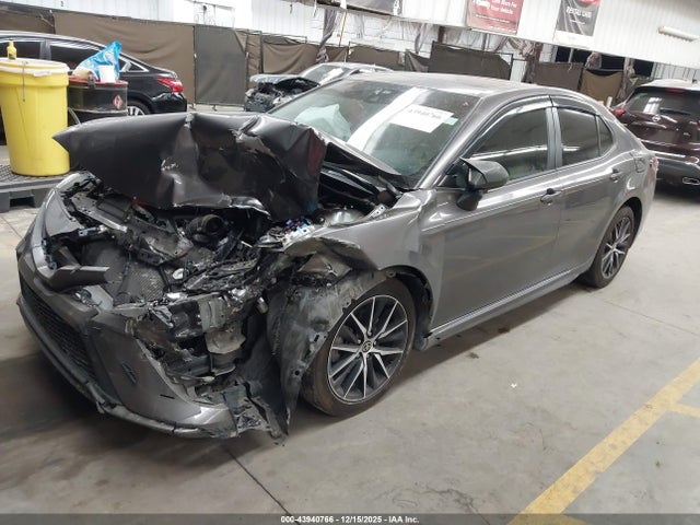 4T1S11AK2PU821076 Toyota CAMRY SE