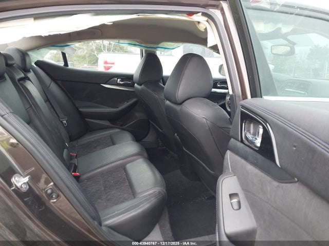 1N4AA6AP9GC410407 Nissan Maxima 3.5 Sr