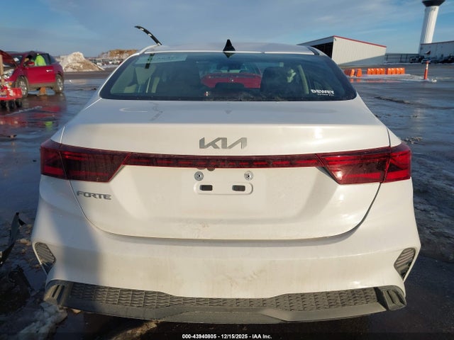 2024 Kia Forte Lxs მანქანა იყიდება აუქციონზე, vin: 3KPF24AD7RE760265, აუქციონის ნომერი: 43940805