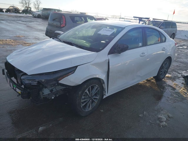 2024 Kia Forte Lxs მანქანა იყიდება აუქციონზე, vin: 3KPF24AD7RE760265, აუქციონის ნომერი: 43940805
