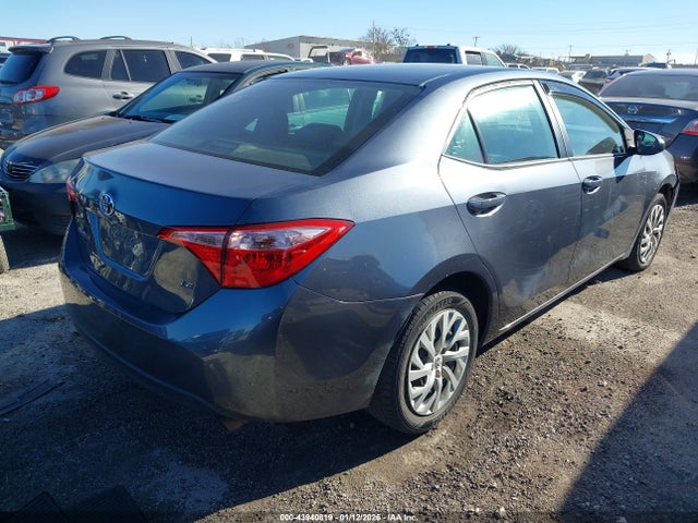 Продажа на аукционе авто 2018 Toyota Corolla Le, vin: 2T1BURHEXJC105069, номер лота: 43940819