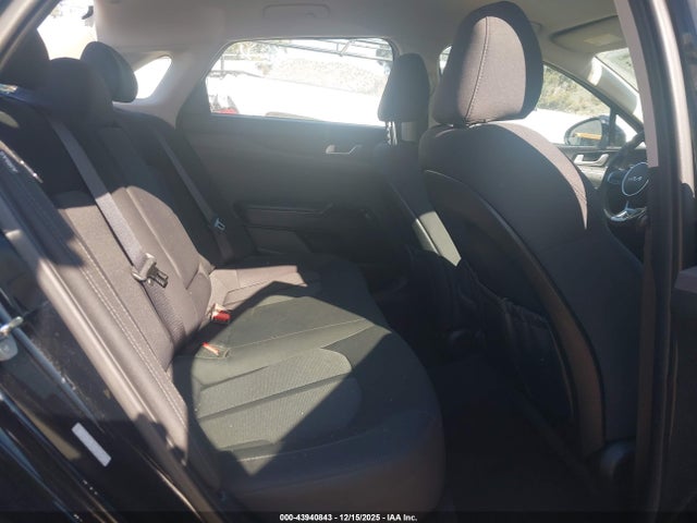 5XXG14J21PG216211 KIA K5 LXS