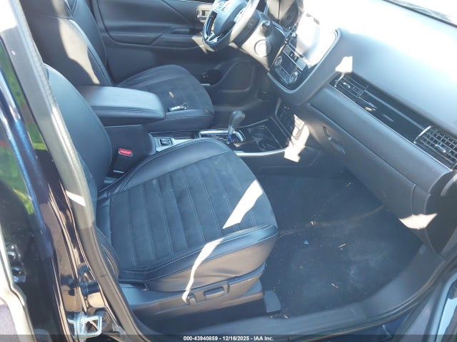 2019 MITSUBISHI OUTLANDER JA4AD3A39KZ025409 Photo 4