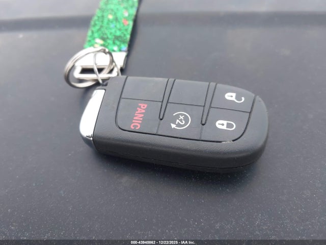 Jeep Renegade Limited 2015 ZACCJBDT9FPB37600 Image 11
