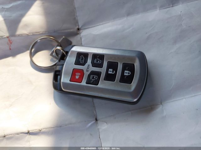 2018 TOYOTA SIENNA 5TDXZ3DC1JS945788 Photo 10