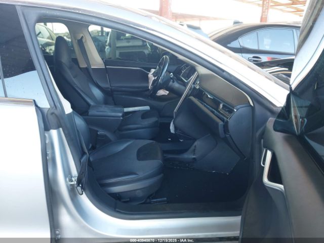 2013 TESLA MODEL S 5YJSA1AG5DFP08419 Photo 4